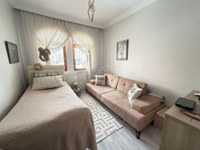 Çiçekli Mah. Cuma Pazarı Yakını Y.giriş 3+1 Ön Cephe Full Yapılı