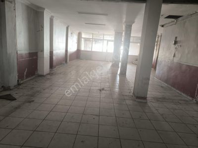 Beykoz Şenevlerde 200 M Atölye Depo Dükkan İşyeri