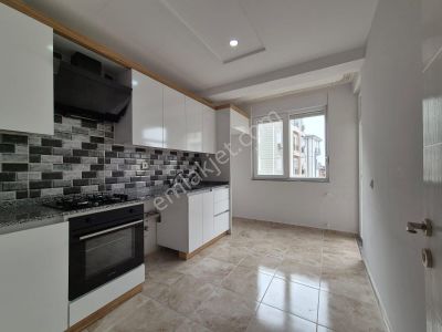 Çamlıbel'de Tramvaya 450m Asansörlü Ayrı Mutfaklı 2+1 Daire