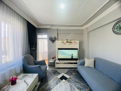 Güven'den Kapaklıda Caddeye Yakın,kombili,arakat Ön Cephe 2+1 Ev