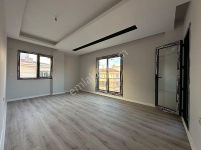 Torbalı Cumhuriyet Mahallesi'nde Sıfır 2+1 Satılık Daire