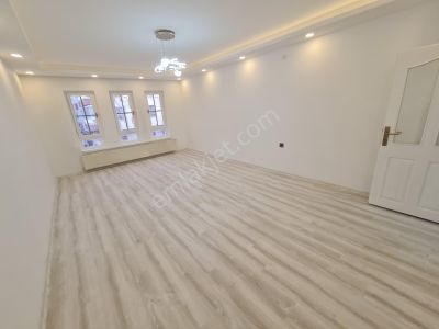 Bölük Caddesi Yakını Katta Yapılı 3+1 Fırsat