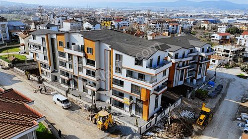 Yazlık Merkezde Ebeveyn Banyolu, Eğimsiz Çatı Dubleks 3+1 Daire