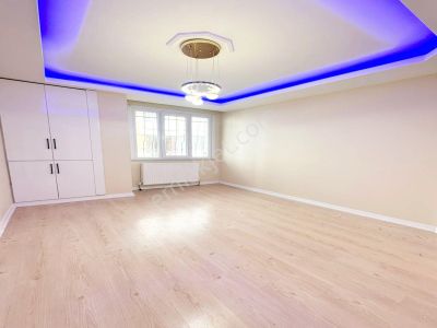 Nes Yapı'dan Merkezi Konumda Dekorlu Arakat Emsalinde Yüksek Giriş Daire!!!