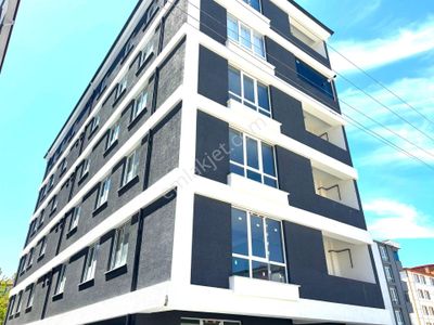 **eryıldız Gayrimenkul'den**gültepe Mah.iskanlı Kiralık Lüx 2+0 Yüksek Giriş Daire