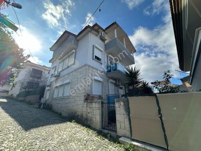 Çeşme Merkez Çarşıya Ve Amfi Tiyatroya Yürüme Mesf 3+1 140m2 Dai