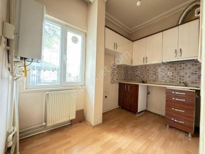 Etlik Hast. Bölgesi Yakını Kiralık Y.giriş 2+1 Balkonlu 90m2 Net