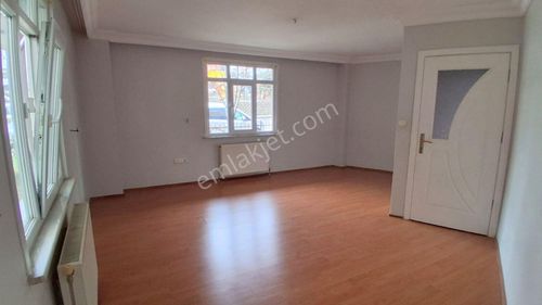 Mertcan'dan Sülüntepe Safa Caddesi 1dk Giriş Kat 3+1 Daire