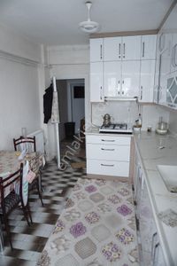 Akçay Emlak'tan Akşehir Stadyum Civarında Bakımlı Satılık 3+1 Daire