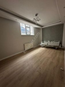 Esenyurt Üçevler Mahallesi 2+1 Kiralık Boş Bahçe Katı Daire Meydana 5 Dk. Yeni Bina Bahçeli