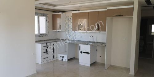 Birlik_ten Çarkıpare De 3+1 Ankastreli Kombili Bulvar Üzeri Satılık Daire