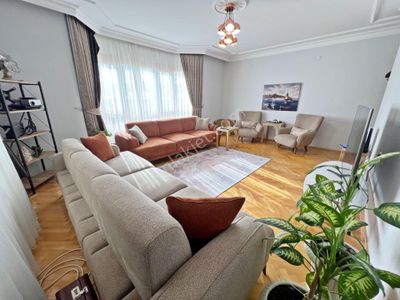 Etliğin Gözde Binası Asansörlü 3+1 E.banyolu Çift Teras Balkonlu