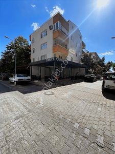 Akçay Sarıkızda Çift Cephe Mutfaklı Köşe Dükkan