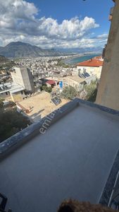 Finike Karşıyaka Mah. Sağlam Zemin Ayrı Mutfak 2+1 Satılık Daire