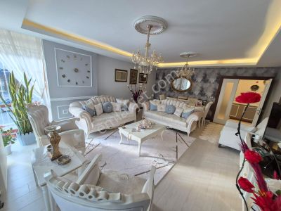 Delux'den Hürriyet Mah.'de Cadde Cepheli Satılık Lux 3+1 Daire