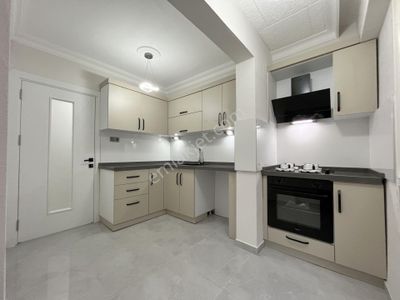 💥 Güç Gayrimenkul'den Akçay Merkez'de Ayrı Mutfaklı Lüx Yapılı Ara Kat 2+1 Daire