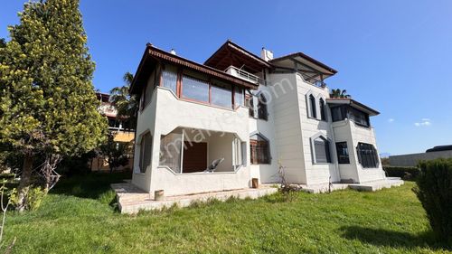 Manavgat Çolaklı Da Denize Yakın Site İçi Satılık Tripleks Villa