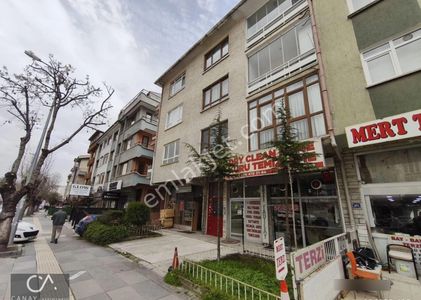 Yenimahallenin Merkezinde Ragıp Tüzün Caddesi Üzerinde Eşyalı Kiralık 1+1 70 M2 Daire