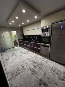 Barış'tan Tepeüstü Karanfil Sokakta Kapalı Otoparklı 3+1 Lüks