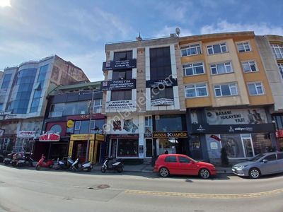 Çekmeköy Mimarsinan Caddesi Kiralık 2+1 Ofis İşyeri