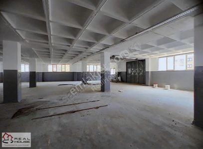 Halkalı Atakentte Kiralık 1000 M² İmalathane / Atölye