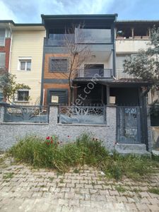 Turyap'tan Gaziemir Beyazevler'de 4+1 Full Tadilatlı Villa