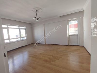 Yılmaz Gayrimenkulden Kacırılmayacak 3+1 Fırsat Dairesi