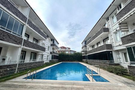 Karasu Havuzlu Sitede 2+1 Eşyalı, Yerden Isıtmalı, Denize 5 Dk