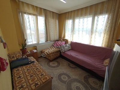 Mühendis Emlak Karabağlar Ğünaltay Mah. Doğalğazlı 120m2 Daire Kiralık