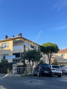 Florya'da Dönüşüm Aşamasında Site İçerisinde Düz Giriş Kat 2+1