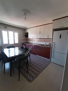 Turgutlu Satılık Yiğitler Mah 3+1 Oda Asansörlü 120m2 4. Kat Doğalgazlı 15 Yıllık Daire Köşe Konum