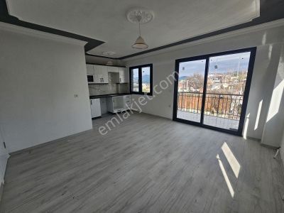 Seydikemer Gerişburnu Mah. 2+1 Ara Kat Kiralık Daire