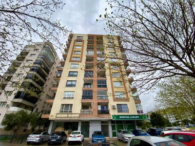 Bayraklı Manavkuyu Mahallesinde Kiralık 3+1 Büyük M2 Daire