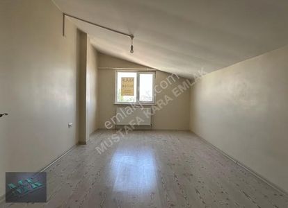 Mustafa Kara'dan Hocacihan Hanaybaşında Kiralık 2+1 Çatı Katı