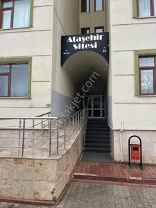 Sancak Mh Ataşehir Sitesinde 3+1 Kiralık Daire