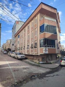 Avcılarda Metrobüse Yakın 3+1 Geniş Temiz Daire