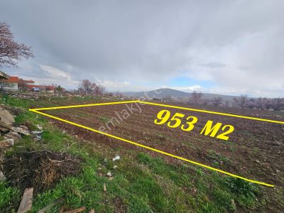 Karadiğin Köy İçinde 953 M² 2 Kat İmarlı Satılık Arsa