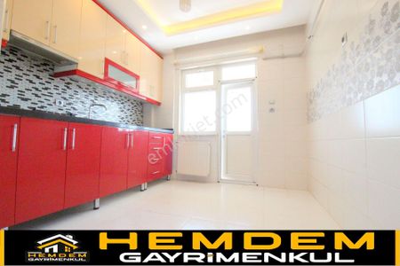 Hemdem Gayrimenkul'den Ertuğrulgazi'de Site İçi Ön Cephe Manzaralı 3+1 Satılık Daire