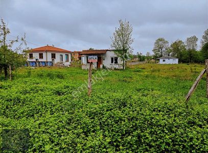 Ortaköy Merkezinde Elektrik Su Aboneliği Olan İmarlı Arsa