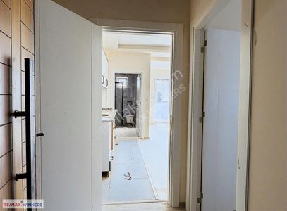 Cumhuriyet Mah. Merkezi Konumda Havuzlu & Kapalı Otoparklı 1+1