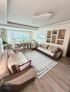 Ercanlar Gayrimenkulden Satılık Geniş 3+1 Daire