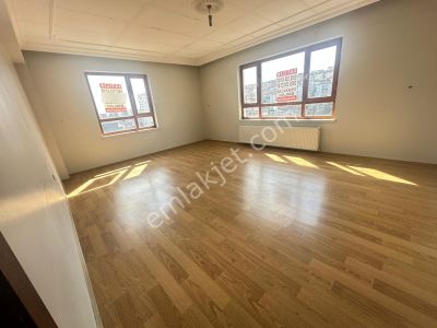 Bölük Cadde Üzeri 7+1 Çift Girişli Asansörlü Manzaralı Dubleks!