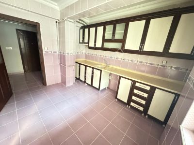 Lider Emlak'tan Güneşevler'de 2+1 Satılık Daire