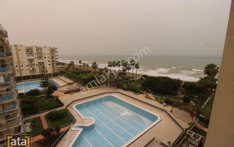 Mezitli Davultepe De Denize Sıfır Havuzlu Güvenlikli 2+1