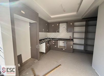 Esc'den Yaşar Doğu Caddesinde Fırsat 3.5+1 Daire Esc2243