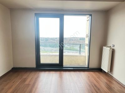 Kiptaş Venezia Mega Satılık Boş Çift Banyolu Kapalı Mutfak Balkonlu 2+1 Daire Daire