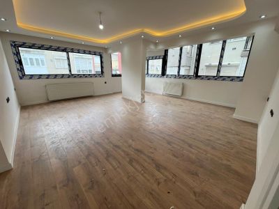 Asil'den Üçkuyularda Cadde Üzeri 3+1 Köşe Arakat Lüks Daire