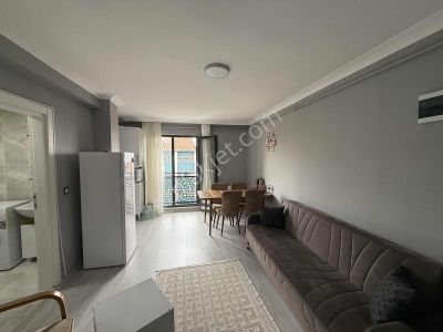 Kayışdağ Mah.y Tepe Ünüversiteye 300.metre 1+1 40 M2 Ful Eşyalı