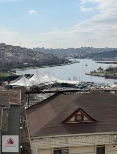 Clarıon Otel Yanı 2+1 A.mutfaklı Haliç Manzaralı Sıfır Dubleks..