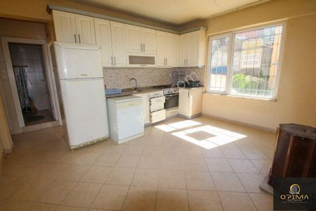 Opima Emlak'tan Atatürk Mahallesinde Kiralık 2+1 Daire